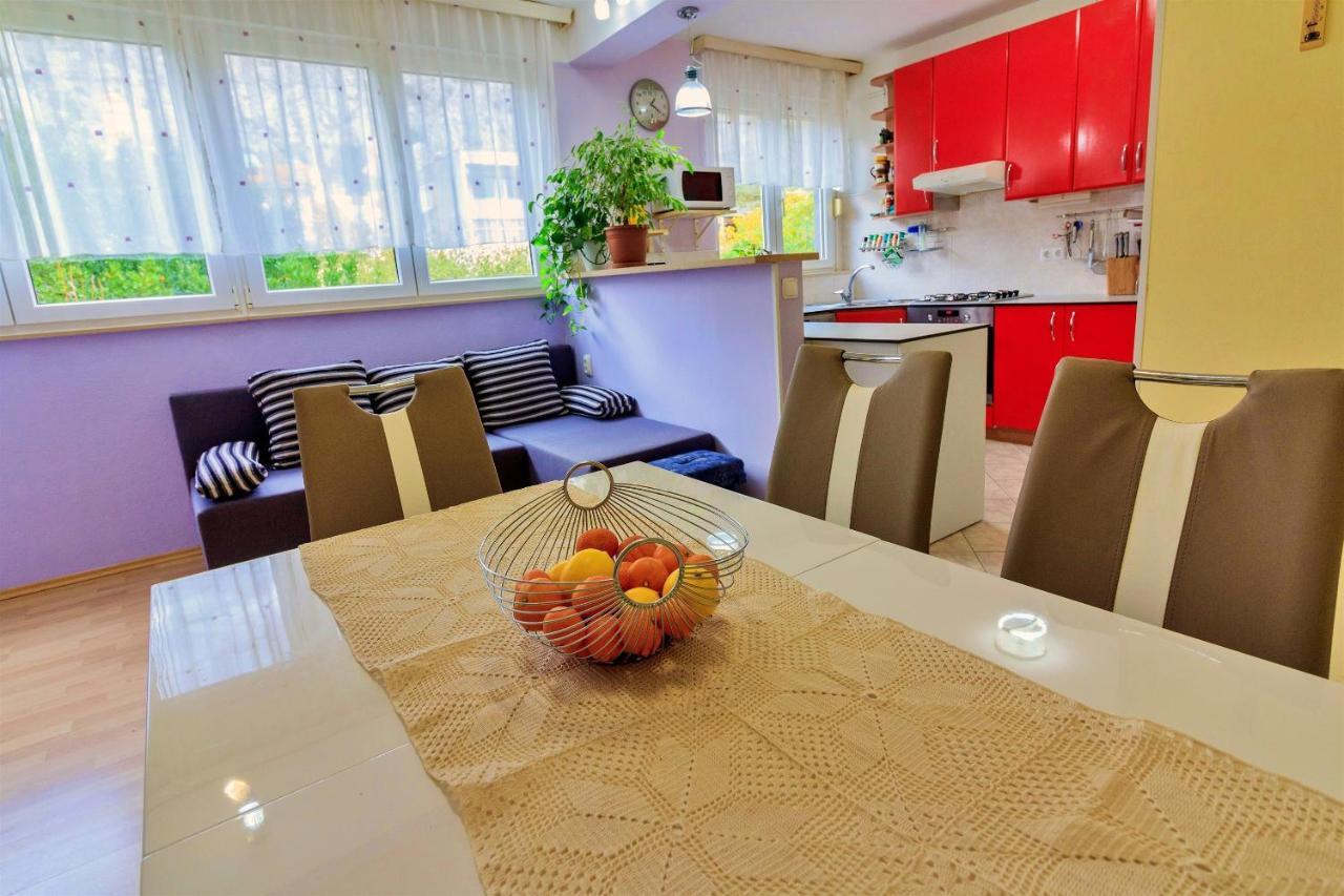 Apartment Anita Omiš Extérieur photo