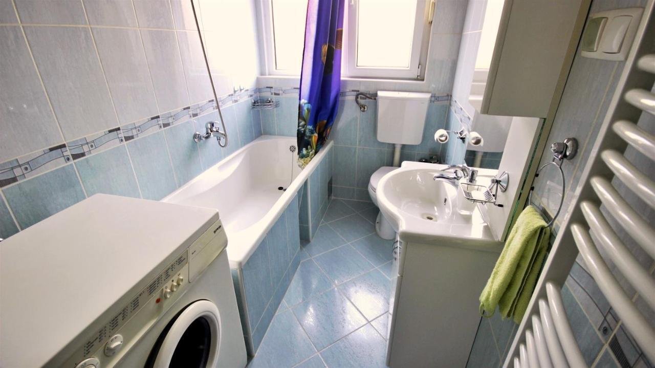 Apartment Anita Omiš Extérieur photo